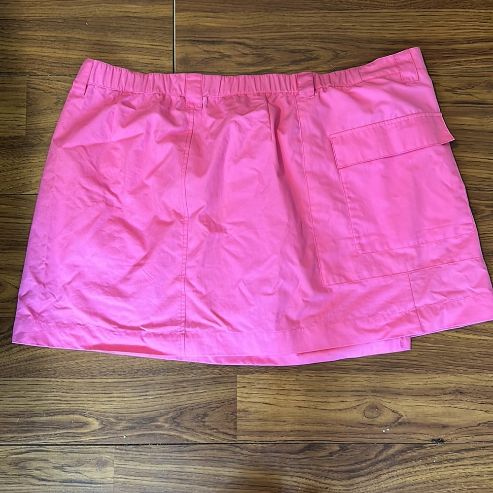 🩷 Pink skirt 🩷 - Picture 2 of 3